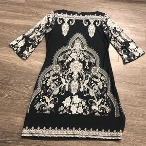 Black and white paisley mid sleeve dress